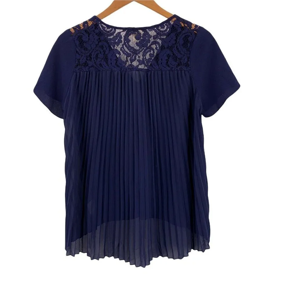 Michael Kors Navy Blue Crepe and Lace Pleated Back Short Sleeve Top Size Medium